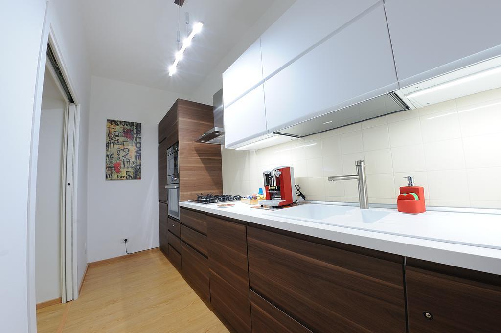 Cutelli Home CTA Exterior photo